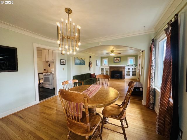 924 CHAMBERS St, Eugene, OR 97402