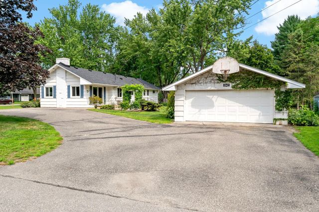 3567 Leroy Street, Deephaven, MN 55391