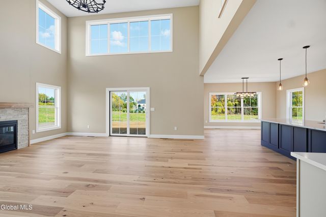 1 Welding Way, Colonie, NY 12047