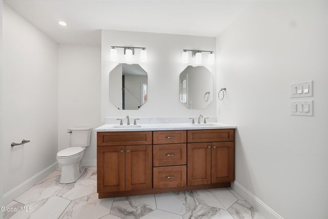 1 Welding Way, Colonie, NY 12047