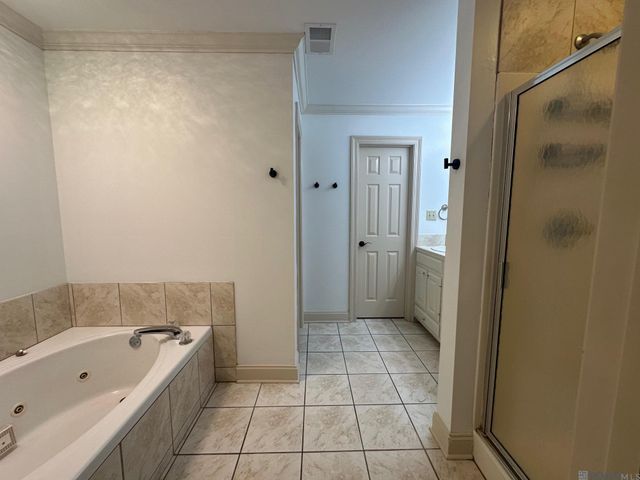 17240 Rennes Rd, Prairieville, LA 70769