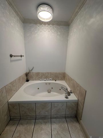 17240 Rennes Rd, Prairieville, LA 70769