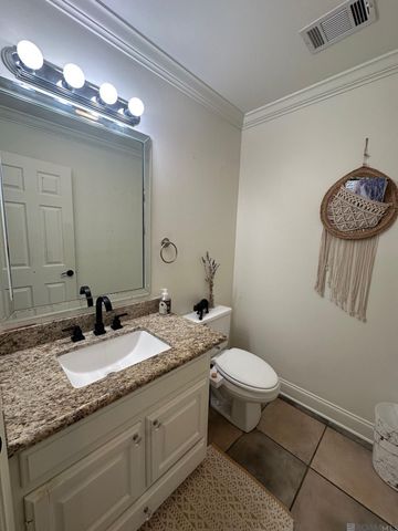 17240 Rennes Rd, Prairieville, LA 70769