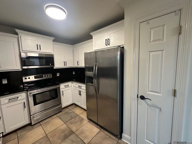 17240 Rennes Rd, Prairieville, LA 70769