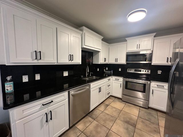 17240 Rennes Rd, Prairieville, LA 70769