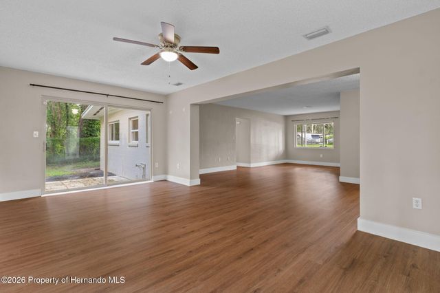 310 Longwood Drive, Brooksville, FL 34601