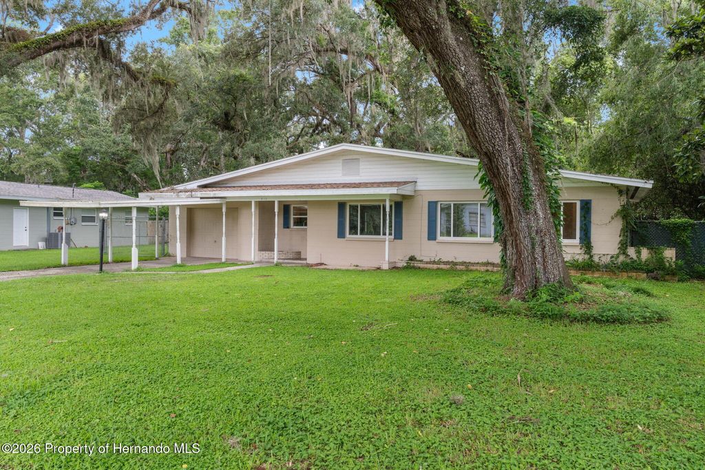 310 Longwood Drive, Brooksville, FL 34601
