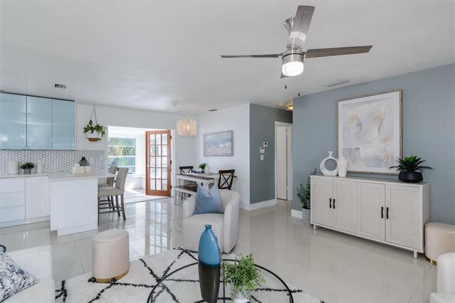 1435 77TH AVENUE N, St Petersburg, FL 33702