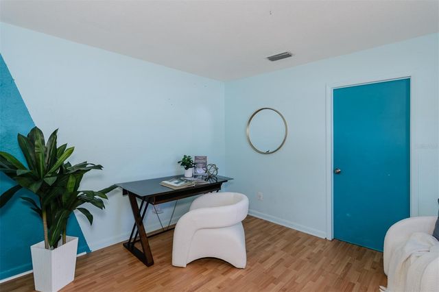 1435 77TH AVENUE N, St Petersburg, FL 33702