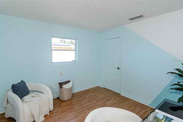 1435 77TH AVENUE N, St Petersburg, FL 33702