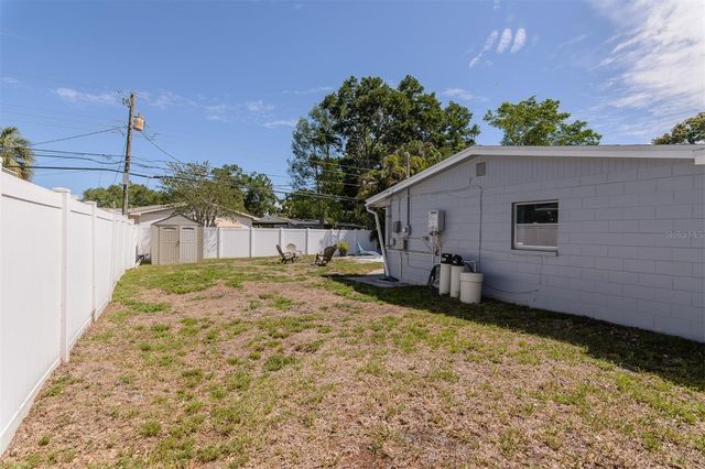 1435 77TH AVENUE N, St Petersburg, FL 33702