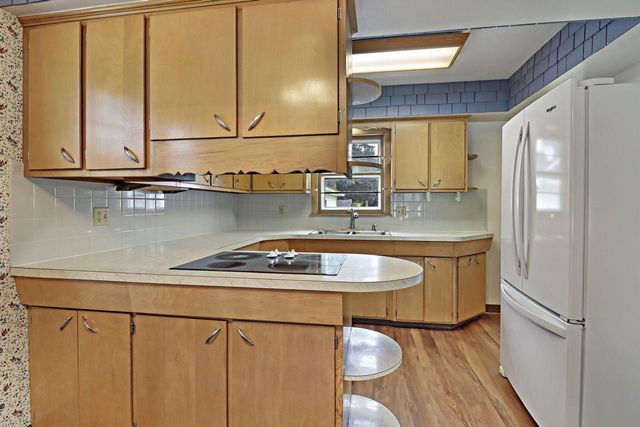 8920 20th AVENUE, Kenosha, WI 53143
