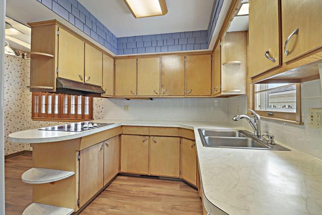 8920 20th AVENUE, Kenosha, WI 53143