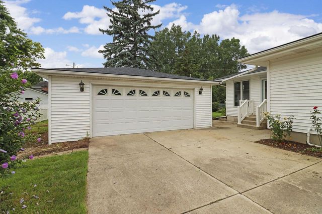 8920 20th AVENUE, Kenosha, WI 53143