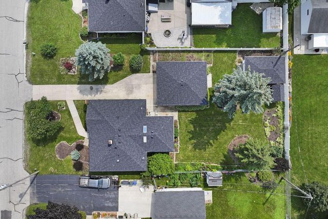 8920 20th AVENUE, Kenosha, WI 53143