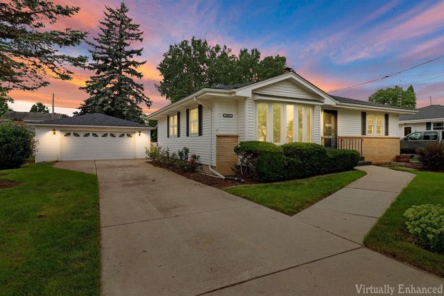 8920 20th AVENUE, Kenosha, WI 53143