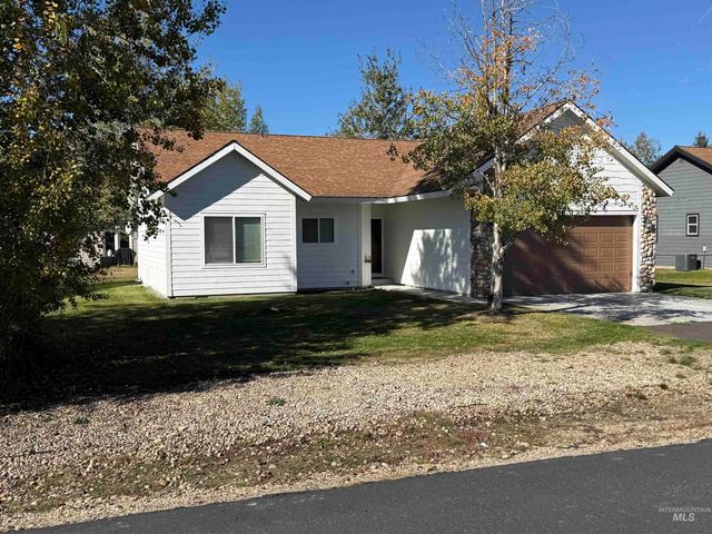 13 Charters Drive, Donnelly, ID 83615 property photo