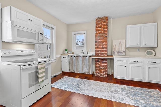 2 Highland Terrace, Marblehead, MA 01945