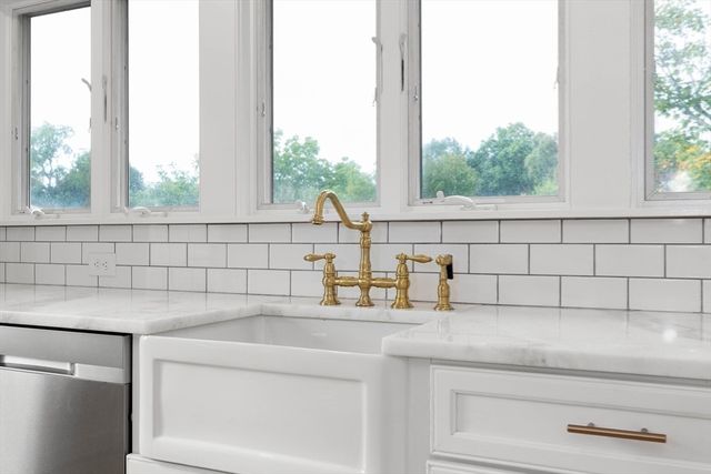 2 Highland Terrace, Marblehead, MA 01945