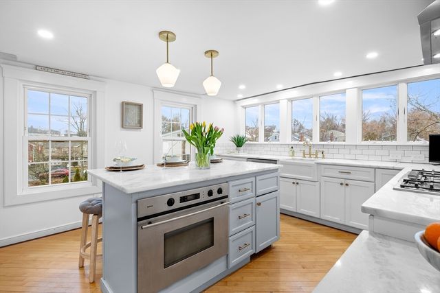 2 Highland Terrace, Marblehead, MA 01945