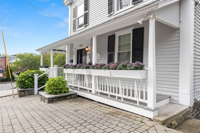 2 Highland Terrace, Marblehead, MA 01945