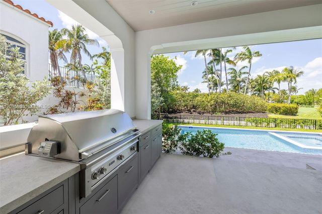 5262 La Gorce Dr, Miami Beach, FL 33140