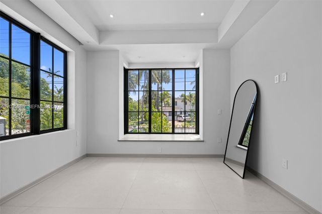 5262 La Gorce Dr, Miami Beach, FL 33140