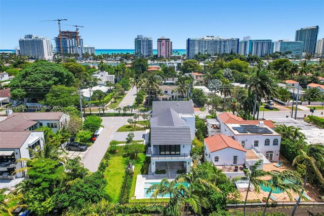 5262 La Gorce Dr, Miami Beach, FL 33140