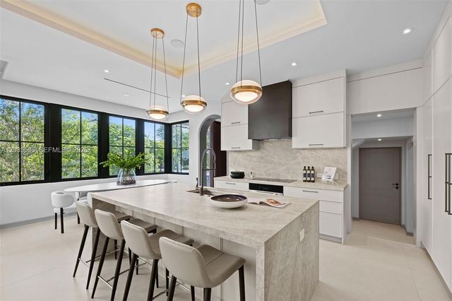 5262 La Gorce Dr, Miami Beach, FL 33140