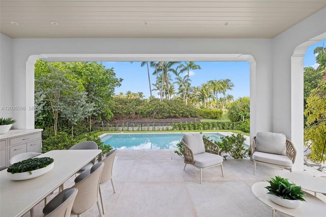 5262 La Gorce Dr, Miami Beach, FL 33140
