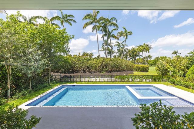 5262 La Gorce Dr, Miami Beach, FL 33140