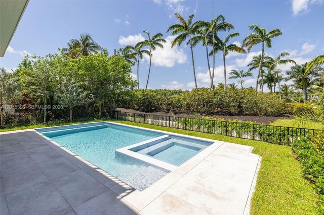 5262 La Gorce Dr, Miami Beach, FL 33140