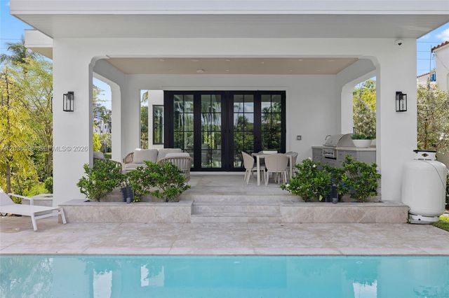 5262 La Gorce Dr, Miami Beach, FL 33140