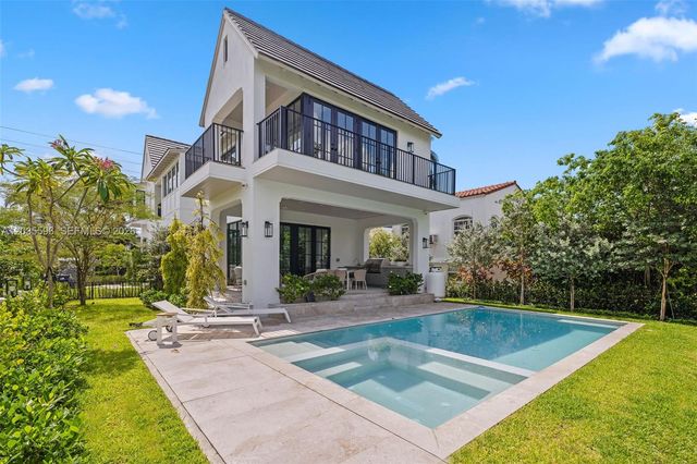 5262 La Gorce Dr, Miami Beach, FL 33140