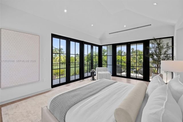 5262 La Gorce Dr, Miami Beach, FL 33140