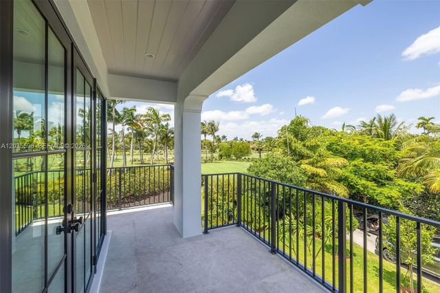 5262 La Gorce Dr, Miami Beach, FL 33140
