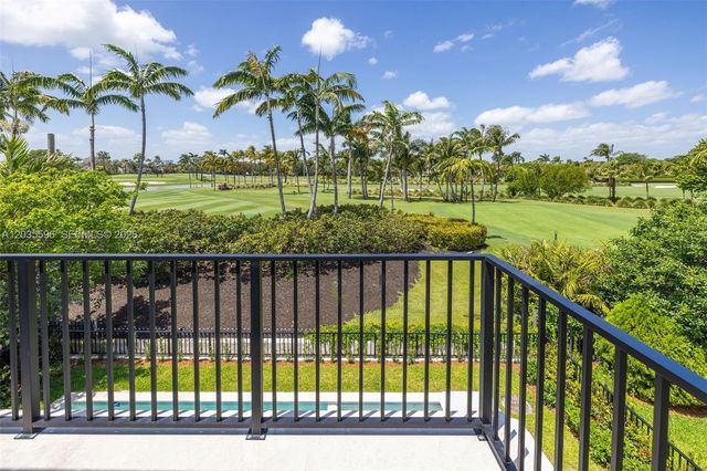 5262 La Gorce Dr, Miami Beach, FL 33140