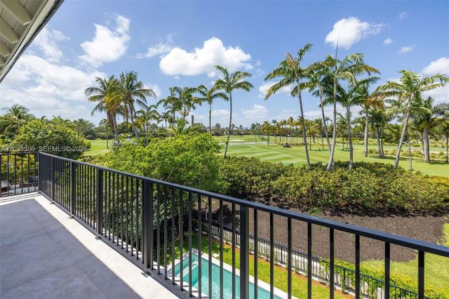 5262 La Gorce Dr, Miami Beach, FL 33140