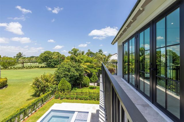5262 La Gorce Dr, Miami Beach, FL 33140