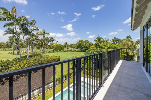 5262 La Gorce Dr, Miami Beach, FL 33140