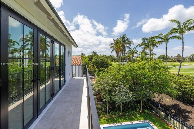 5262 La Gorce Dr, Miami Beach, FL 33140