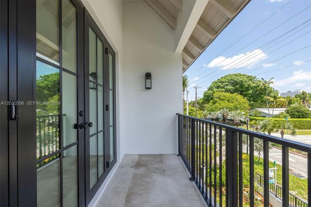 5262 La Gorce Dr, Miami Beach, FL 33140