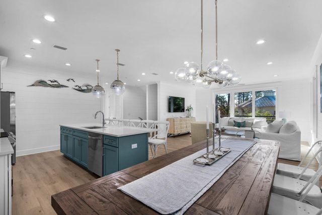 255 E Seahorse Circle, Santa Rosa Beach, FL 32459