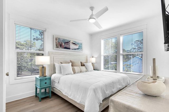 255 E Seahorse Circle, Santa Rosa Beach, FL 32459