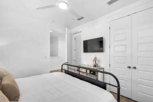 255 E Seahorse Circle, Santa Rosa Beach, FL 32459