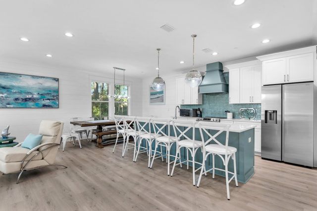 255 E Seahorse Circle, Santa Rosa Beach, FL 32459