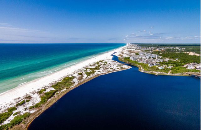 255 E Seahorse Circle, Santa Rosa Beach, FL 32459