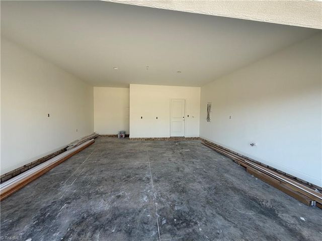 4246 Quartersaw Lane, Clemmons, NC 27012