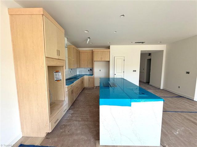 4246 Quartersaw Lane, Clemmons, NC 27012