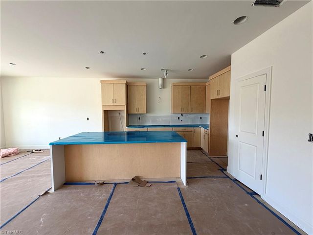 4246 Quartersaw Lane, Clemmons, NC 27012